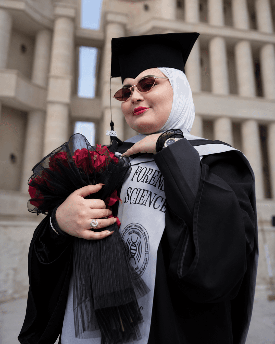 إطلالة خريجة