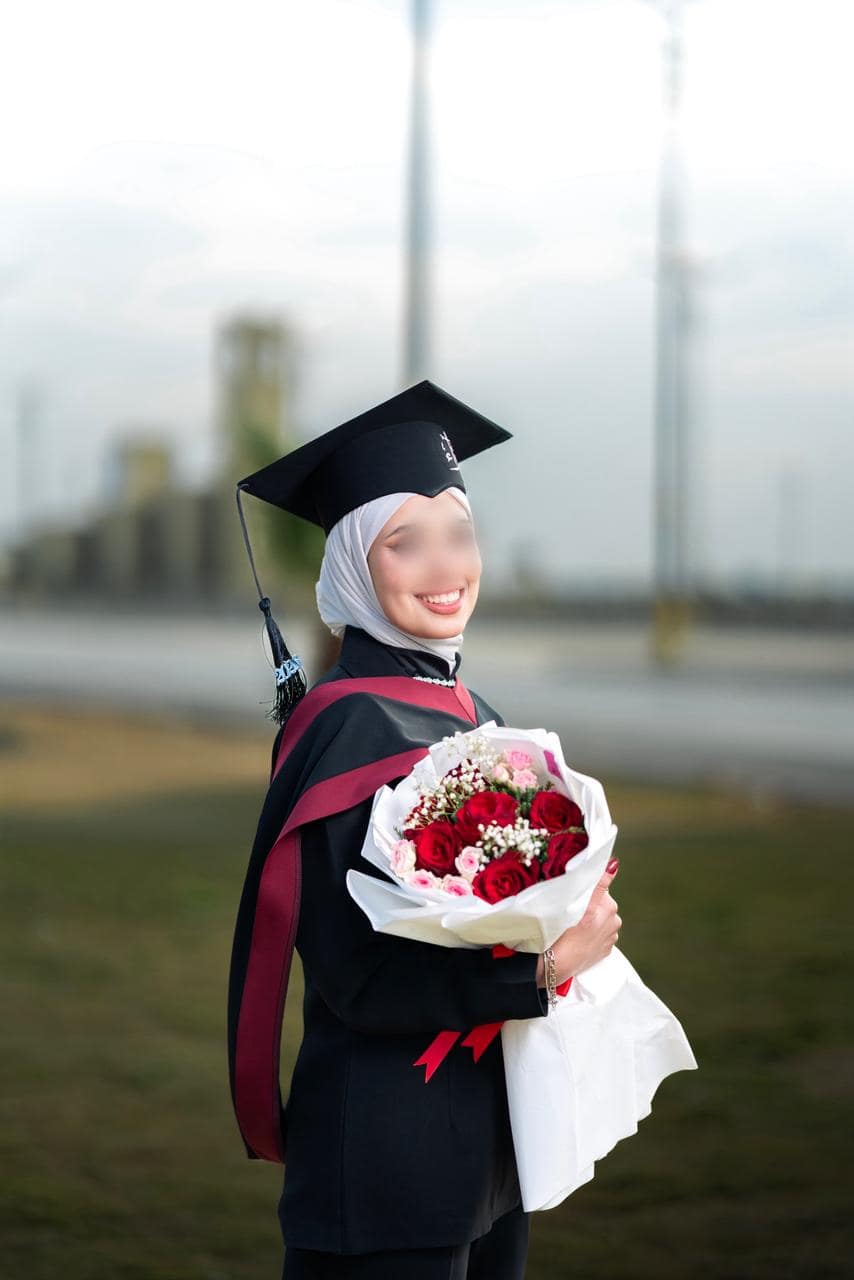 روب تخرج أنيق